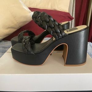 Dolce Vita Wiley in Black Stella - Size 8